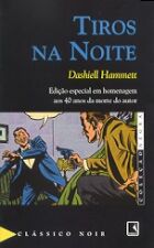 tiros na noite